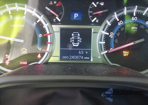 2015 Toyota 4Runner Sr5 z USA, uszkodzony, nr VIN JTEBU5JR9F5264820